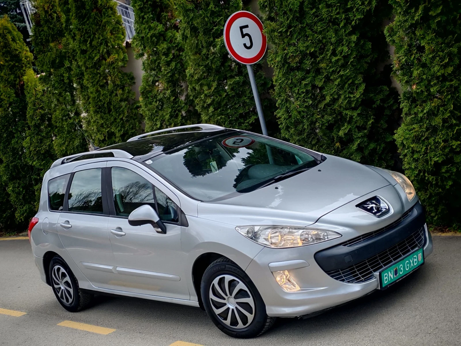 Peugeot 308 1.6HDI(109)* SW* FACELIFT* НОВ ВНОС* , снимка 8 - Автомобили и джипове - 53996196