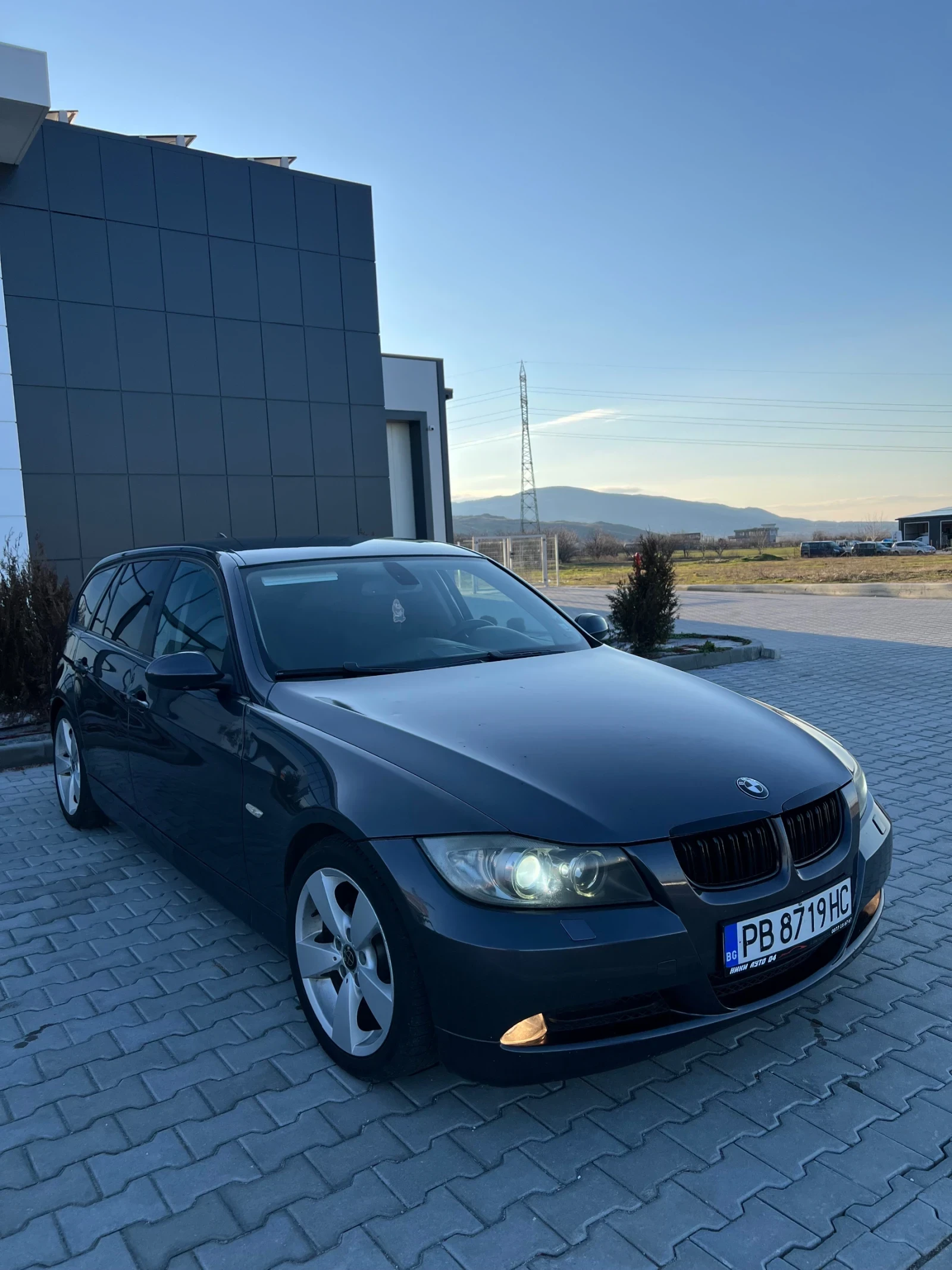 BMW 320 NAVI AUTOMATIC, снимка 5 - Автомобили и джипове - 54221558