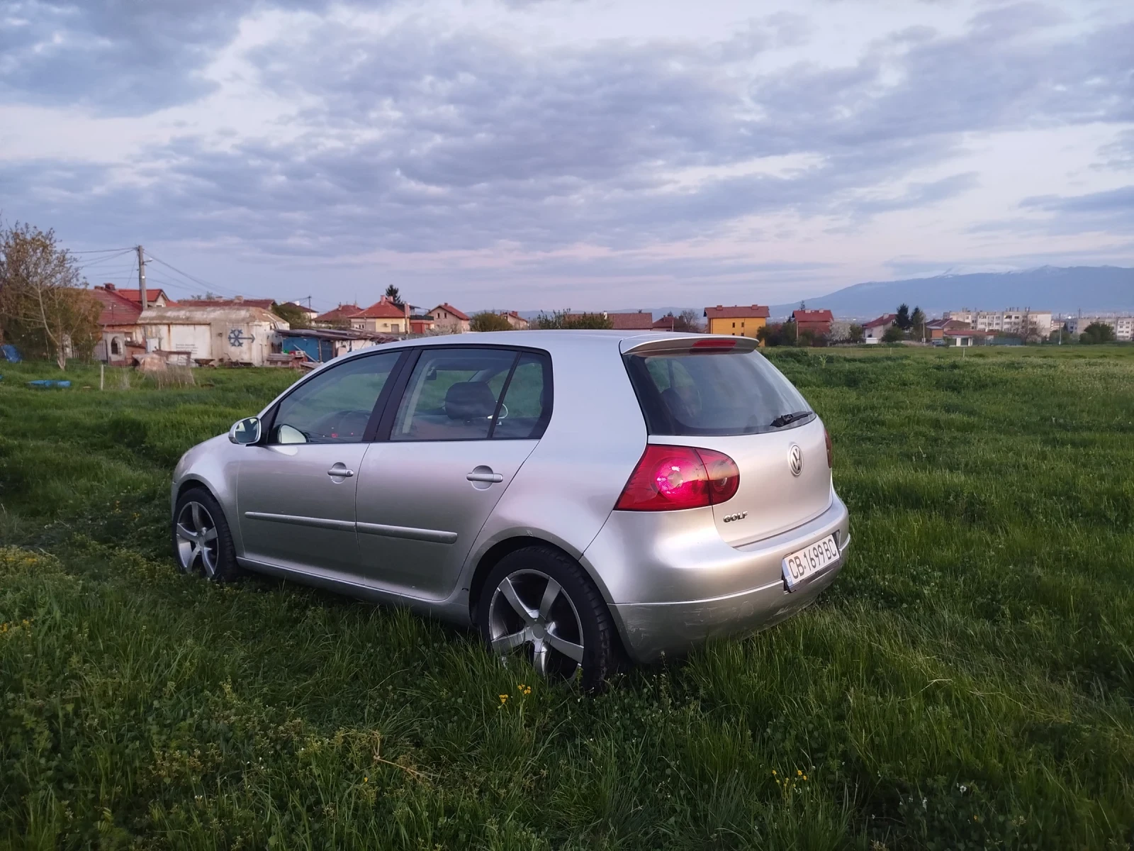 VW Golf, снимка 4 - Автомобили и джипове - 54336075