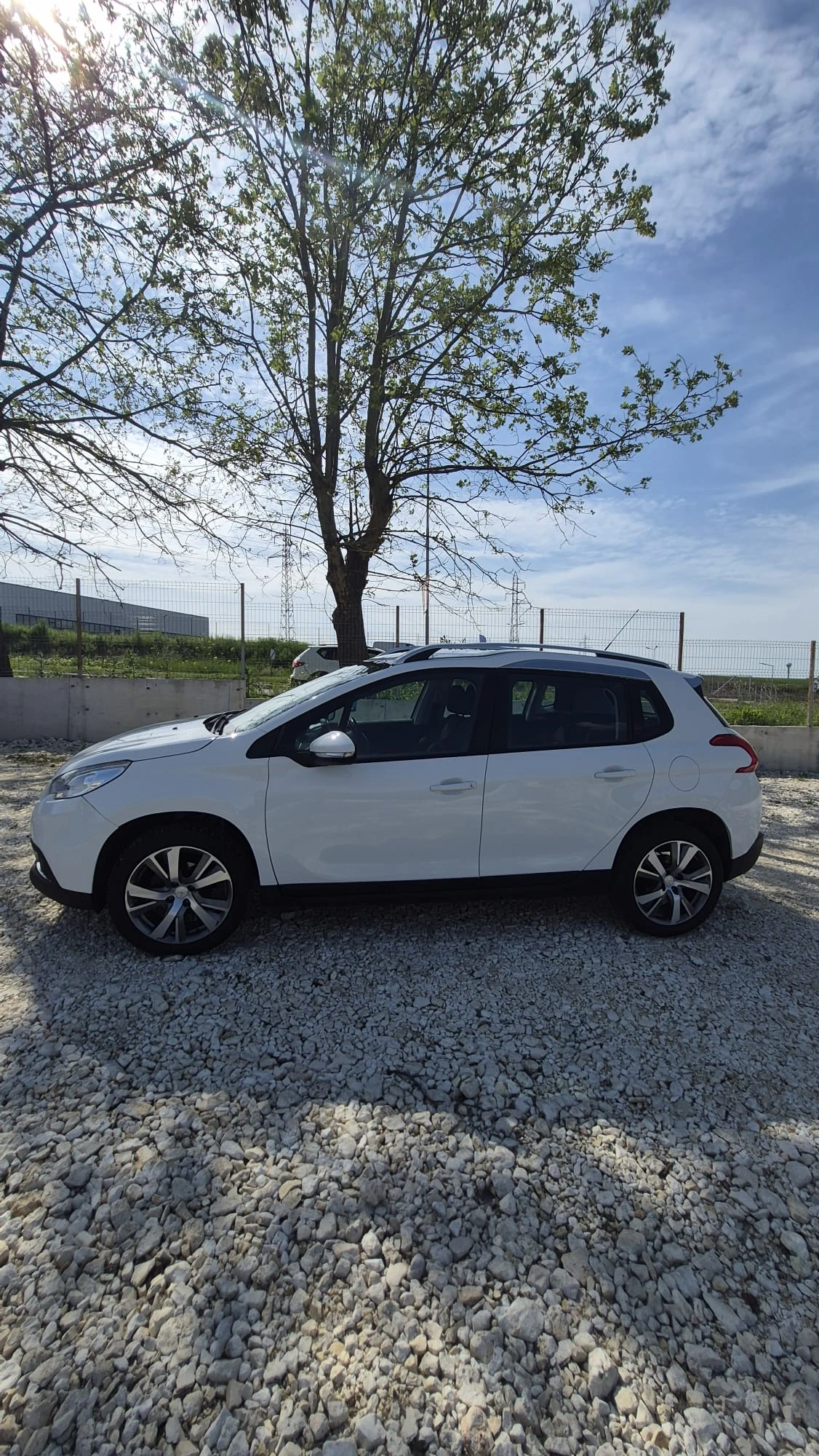 Peugeot 2008 1.6 Е HDI, снимка 3 - Автомобили и джипове - 54463349
