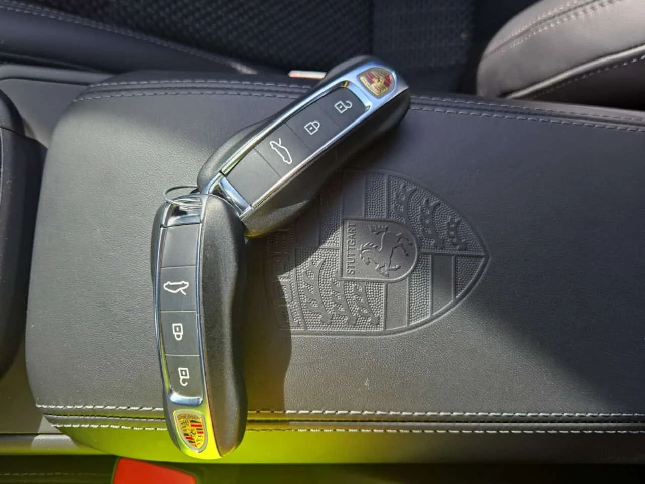 Porsche 911 CARRERA T| BOSE| ОБДУХВАНЕ| 2 КЛЮЧА| , снимка 17 - Автомобили и джипове - 54764449
