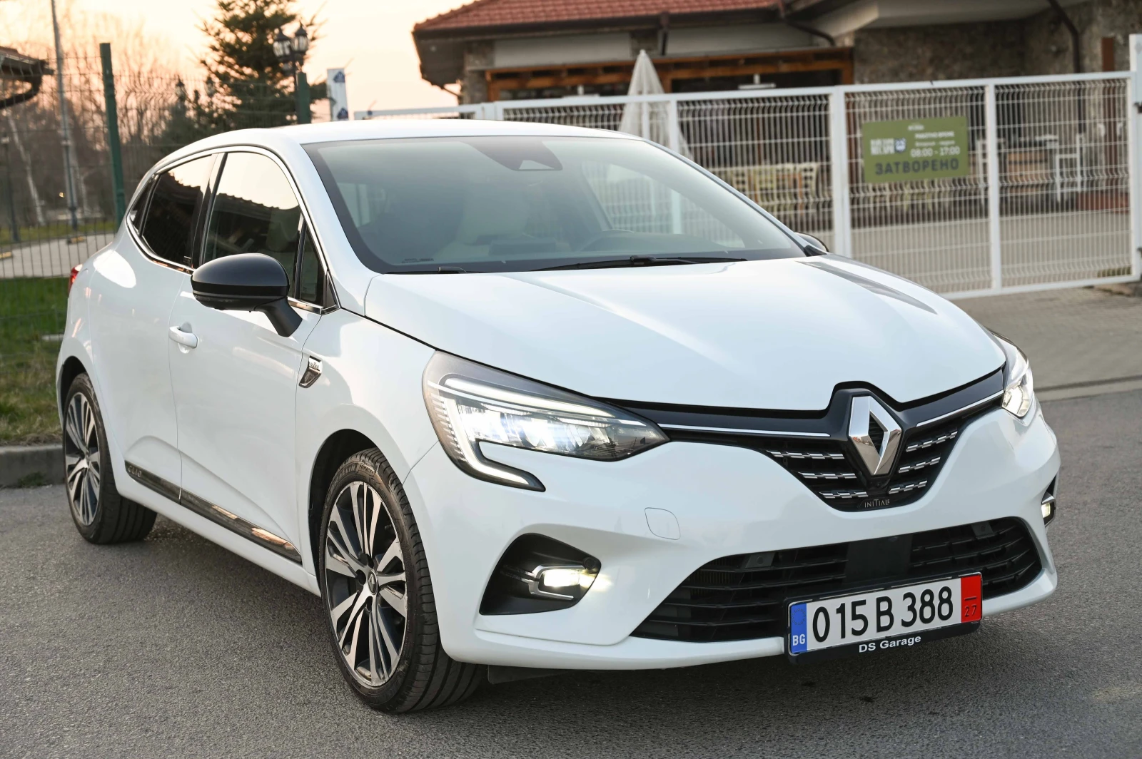 Renault Clio .6 E-techHybrid* INTIALE* FULL