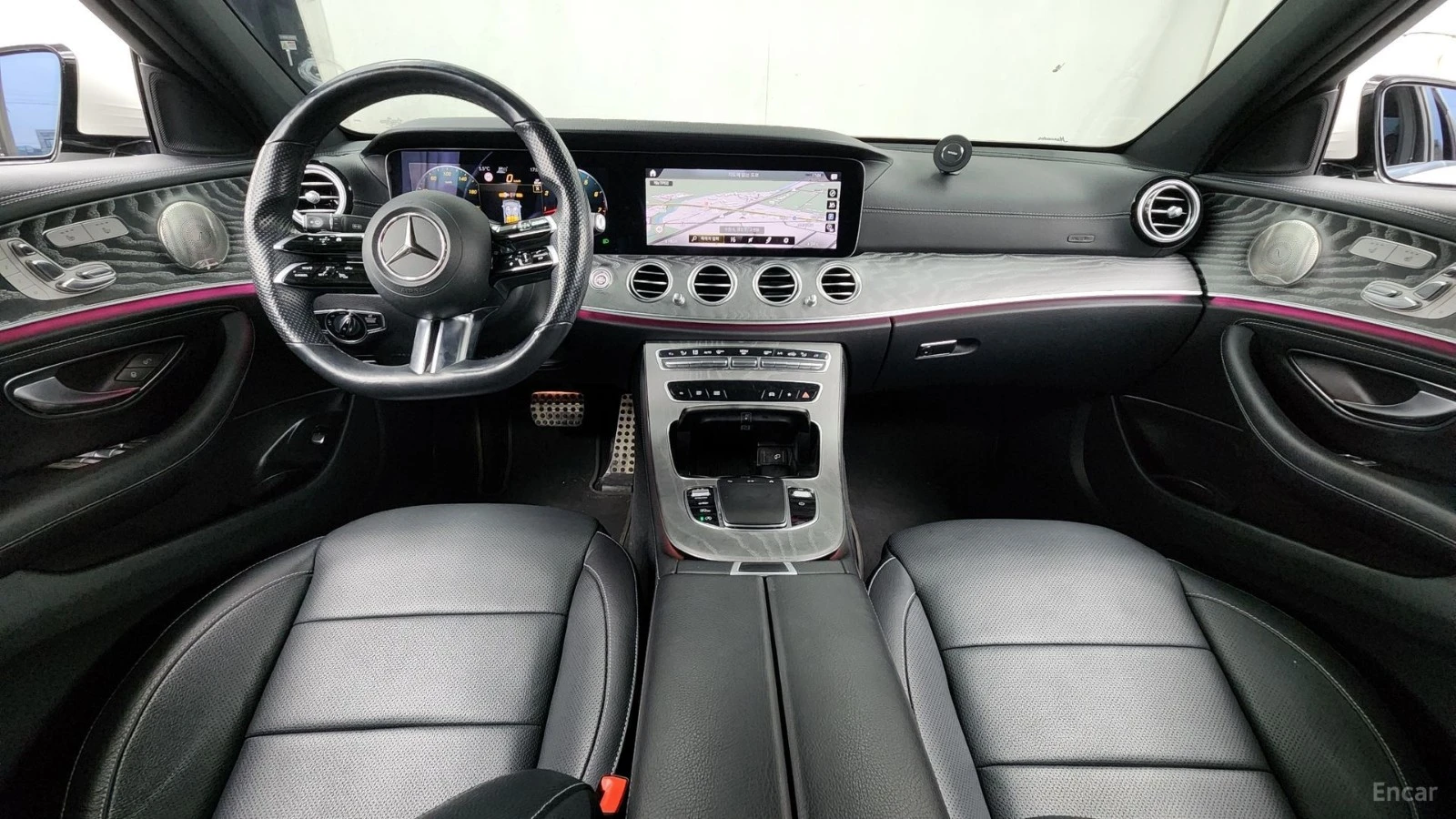 Mercedes-Benz E 350 4MATIC/AMG-LINE/DRIVE-ASSISTS/BURMESTER/SUNROOF, снимка 6 - Автомобили и джипове - 55625155