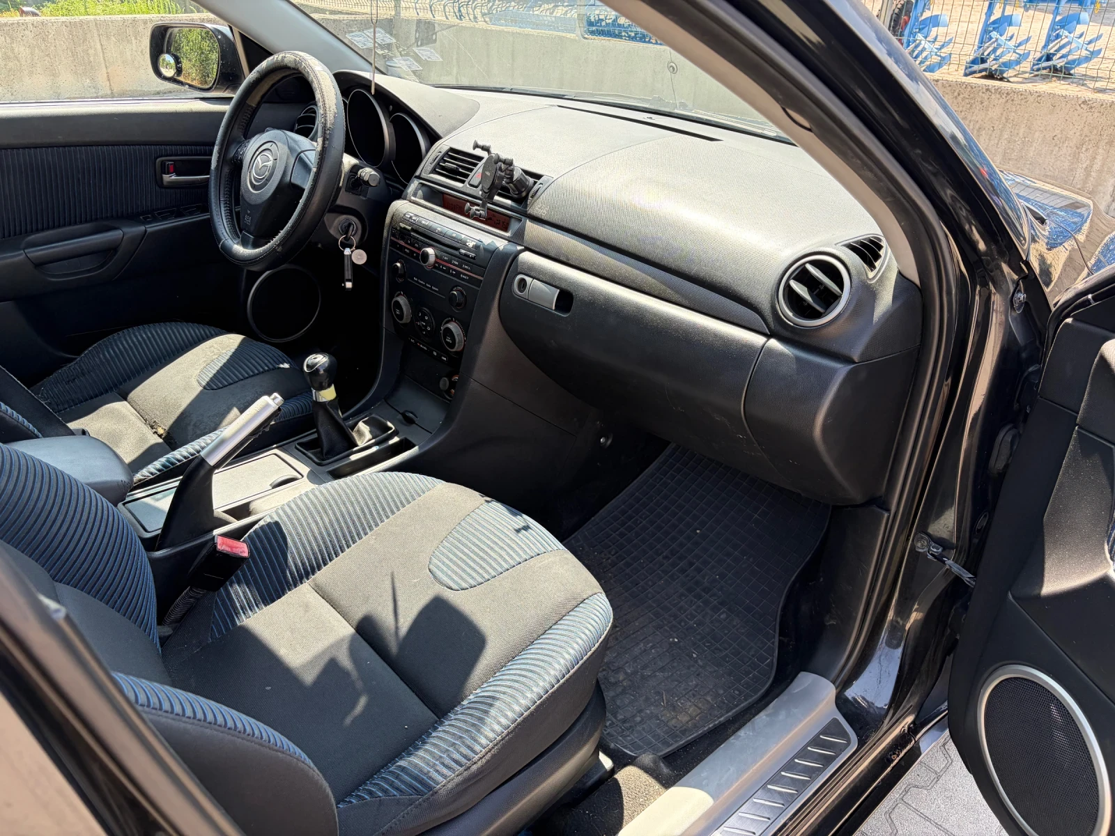 Mazda 3 2.0i КЛИМАТИК ЕЛ ПАКЕТ , снимка 8 - Автомобили и джипове - 55652538