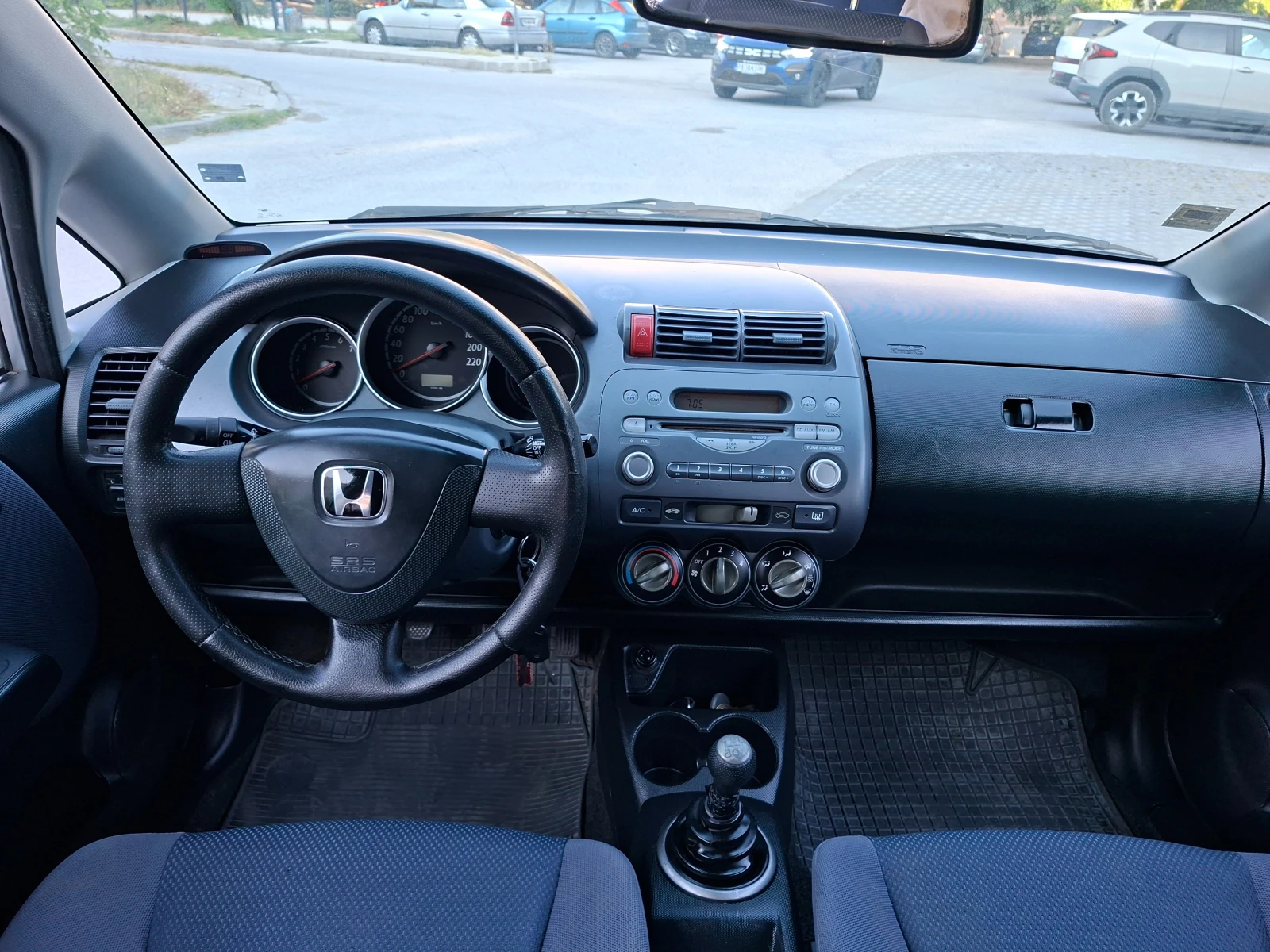 Honda Jazz 1.2 клима, снимка 13 - Автомобили и джипове - 55667313