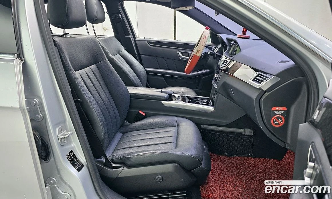 Mercedes-Benz E 350 E350 4MATIC Avantgarde, снимка 10 - Автомобили и джипове - 55685030