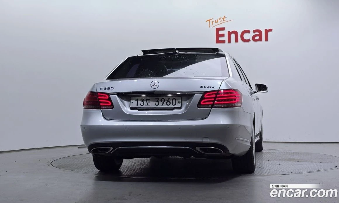Mercedes-Benz E 350 E350 4MATIC Avantgarde, снимка 4 - Автомобили и джипове - 55685030