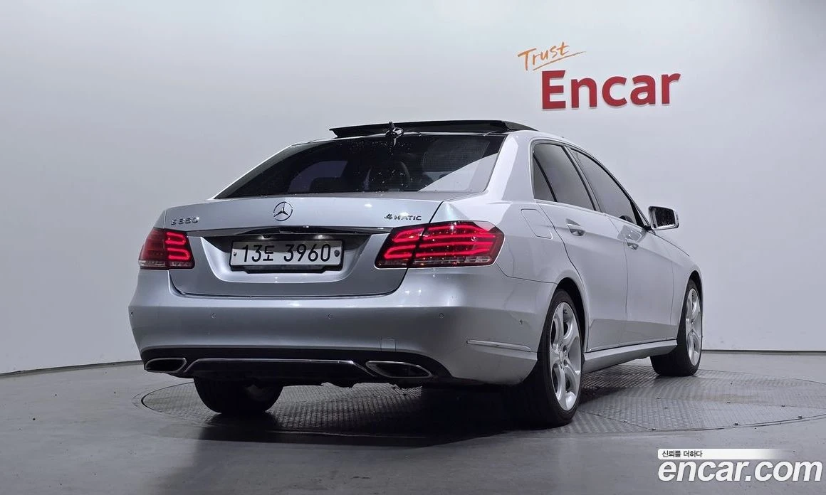 Mercedes-Benz E 350 E350 4MATIC Avantgarde, снимка 2 - Автомобили и джипове - 55685030