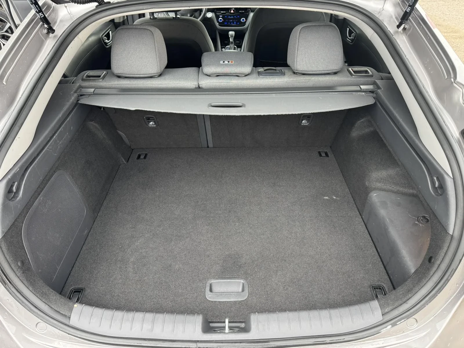 Hyundai Ioniq 1.6 Plug in hybrid * CAMERA * FULL LED * ACC * , снимка 16 - Автомобили и джипове - 55833206