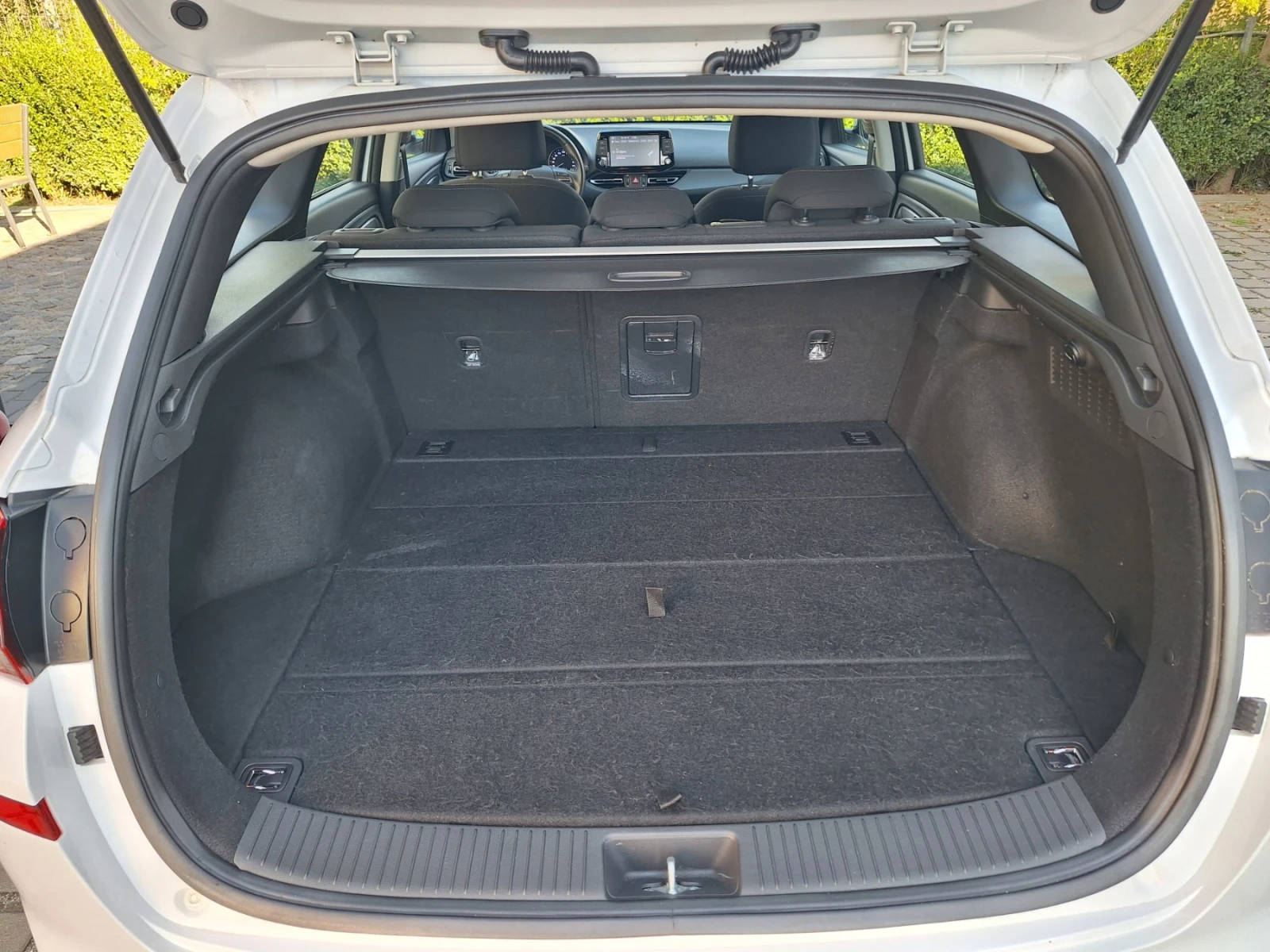 Hyundai I30 1.5 T-GDI/160�.�./48V Mild-Hybrid/7DCT/Trend | Mobile.bg � ����������� 17