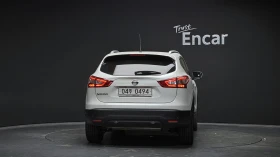 Nissan Qashqai 1.6 SL ПОДГРЕВ ПАРКТРОНИК ПАНОРАМА, снимка 4
