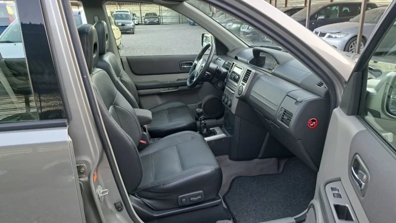 Nissan X-trail 2.2DCI 4x4 PANORAMA NOV VNOS GERMANY, снимка 15 - Автомобили и джипове - 47595630