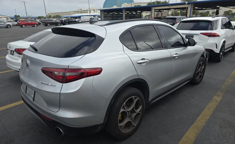 Alfa Romeo Stelvio Sport КРАЙНА ЦЕНА, снимка 3 - Автомобили и джипове - 48050936