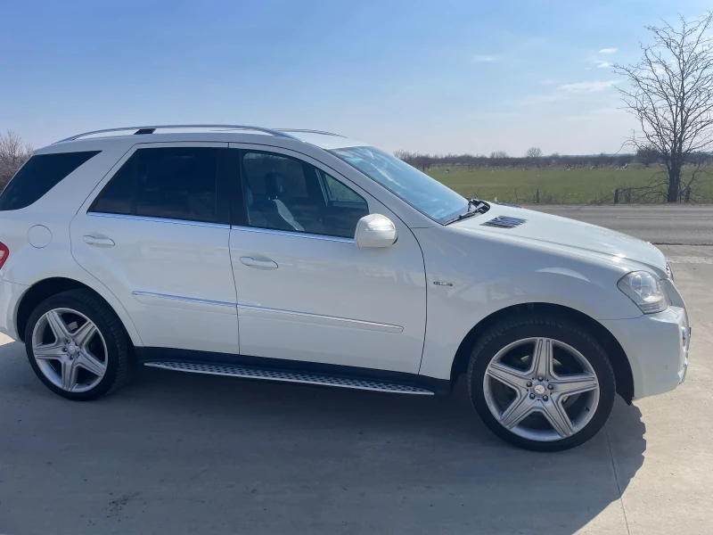 Mercedes-Benz ML 300 3.0 204кс реални км, снимка 2 - Автомобили и джипове - 49286036