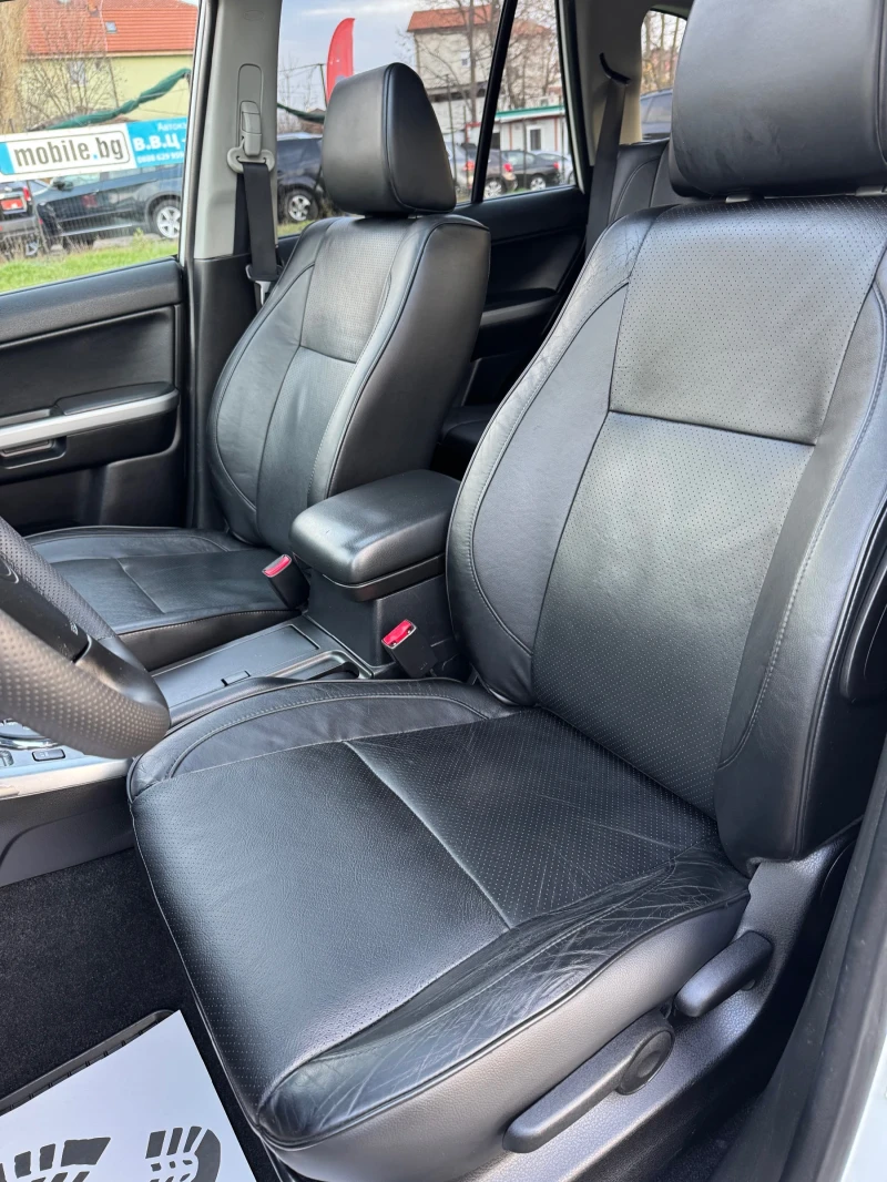 Suzuki Grand vitara 3.2Бензин/V6/4x4/Автоматик/Кожен Салон/Нави/K-Go/, снимка 9 - Автомобили и джипове - 52643056