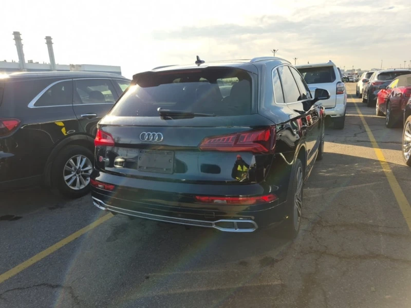 Audi SQ5 * TECHNIK * CARFAX * БЕЗ ПЪРВОНАЧАЛНА ВНОСКА, снимка 3 - Автомобили и джипове - 53001065