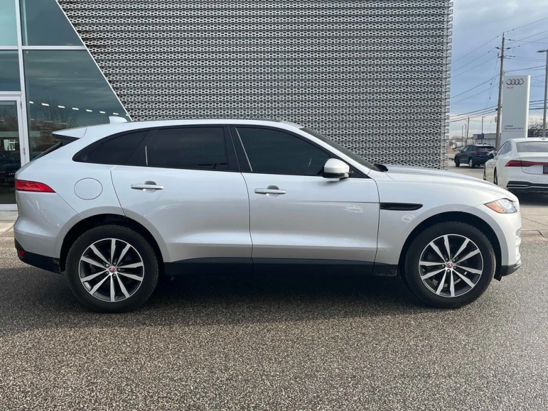 Jaguar F-PACE * Prestige * CARFAX * ЦЕНА ДО БГ, снимка 3 - Автомобили и джипове - 53382765