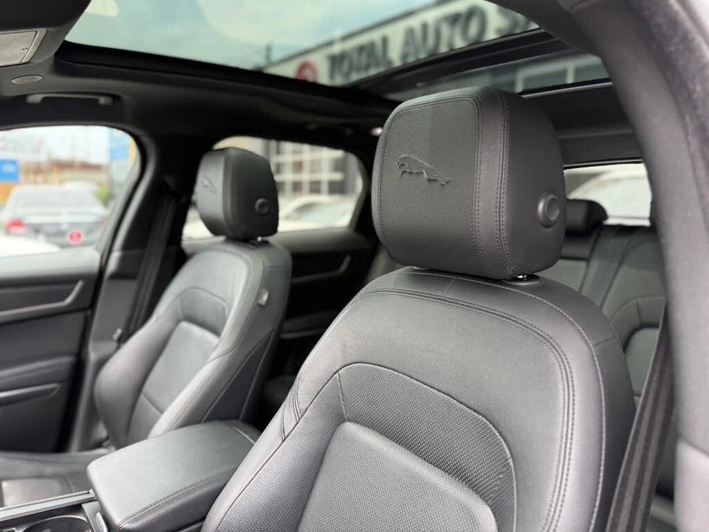 Jaguar F-PACE P340 S* MERIDIAN* ПАНОРАМА* ПОДГРЕВ* LANE ASSIST*  - изображение 8