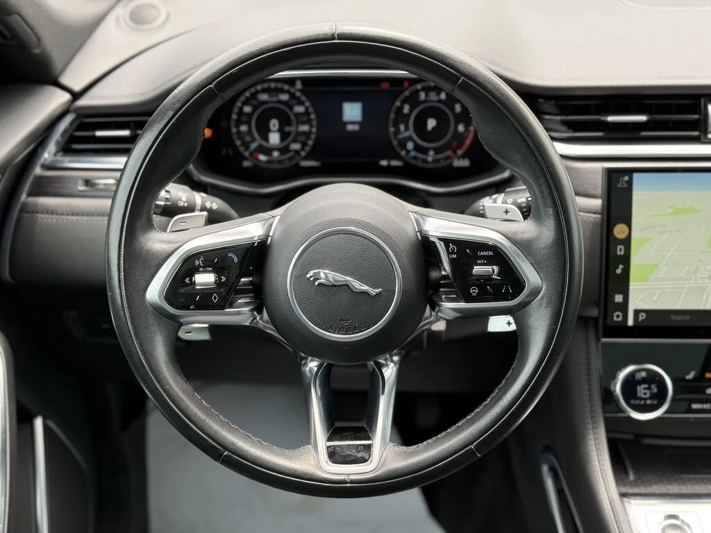 Jaguar F-PACE P340 S* MERIDIAN* ПАНОРАМА* ПОДГРЕВ* LANE ASSIST*  - изображение 7