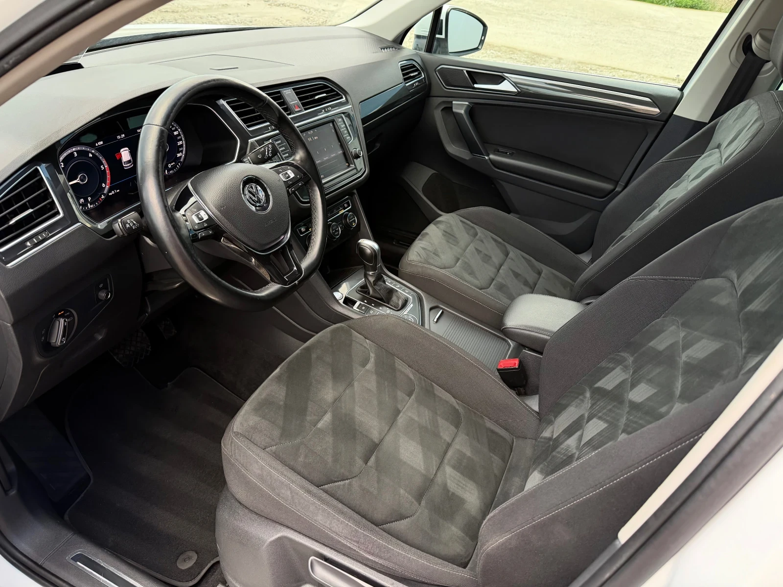 VW Tiguan 2.0TDI 190 4Motion/ Highline/ Full/  | Mobile.bg   11