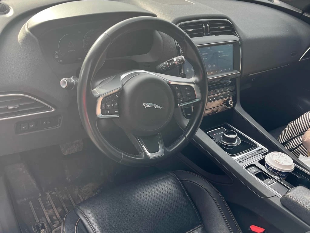 Jaguar F-PACE * Prestige * CARFAX * ���� �� �� | Mobile.bg � ����������� 5