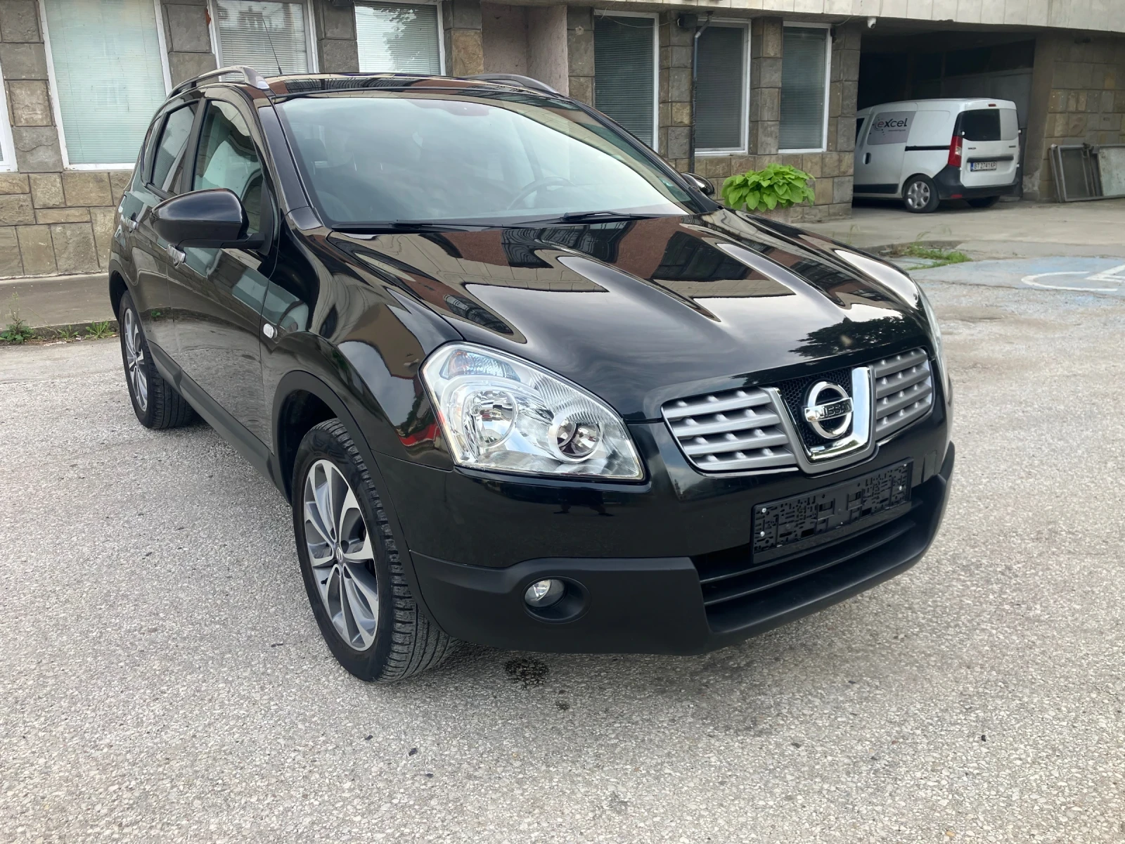 Nissan Qashqai 1.5DCI-Кожа-Панорама-нави, снимка 3 - Автомобили и джипове - 53565332