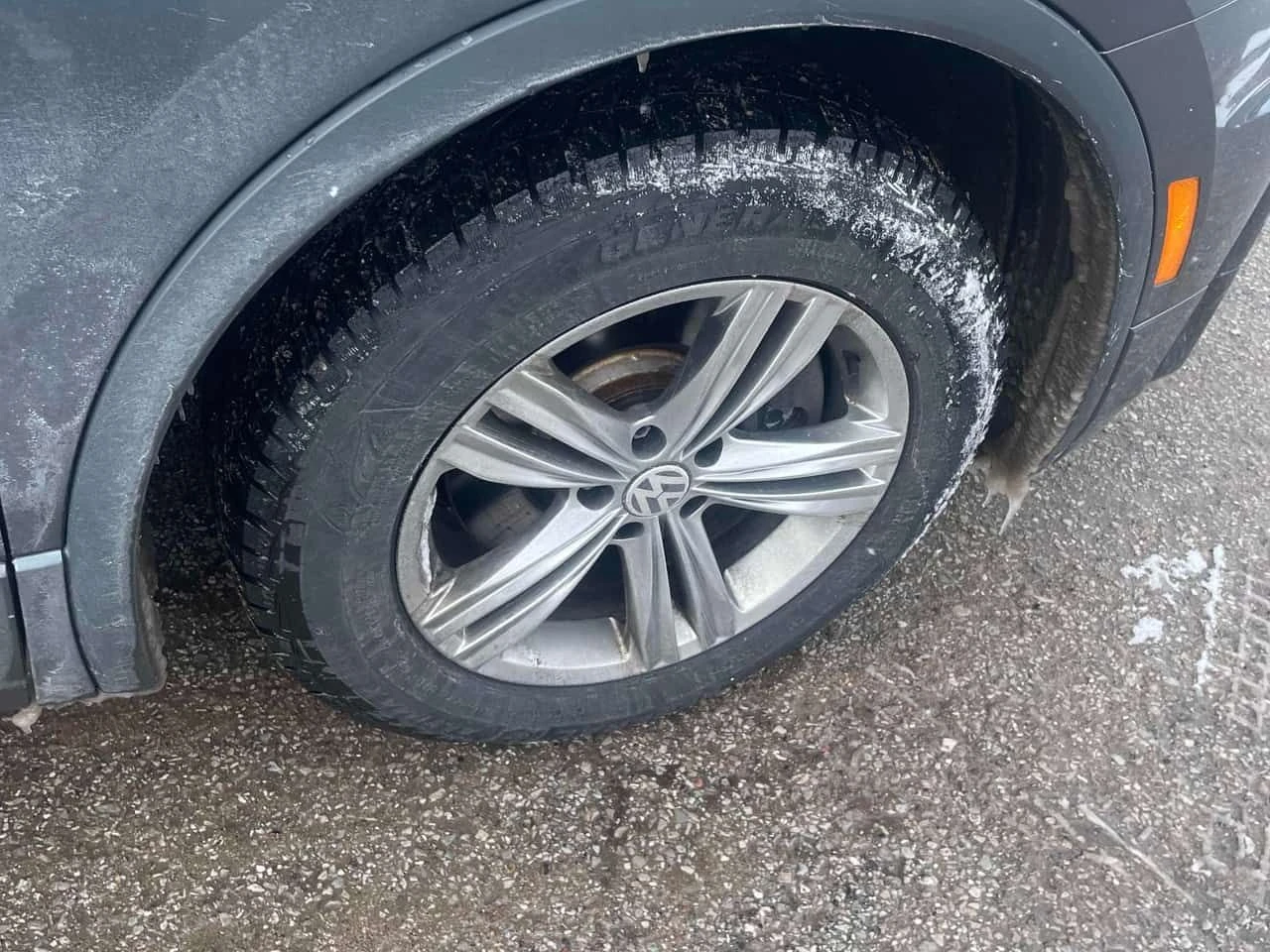 VW Tiguan * Highline * CARFAX * ДИГИТАЛНО ТАБЛО* ПОДГРЕВ*  - изображение 7