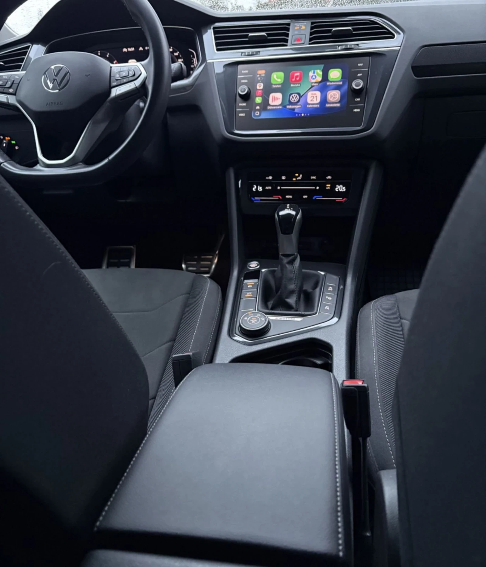 VW Tiguan ГАРАНЦИЯ!2.0TSI, Elegance 190 k c., снимка 8 - Автомобили и джипове - 54393584