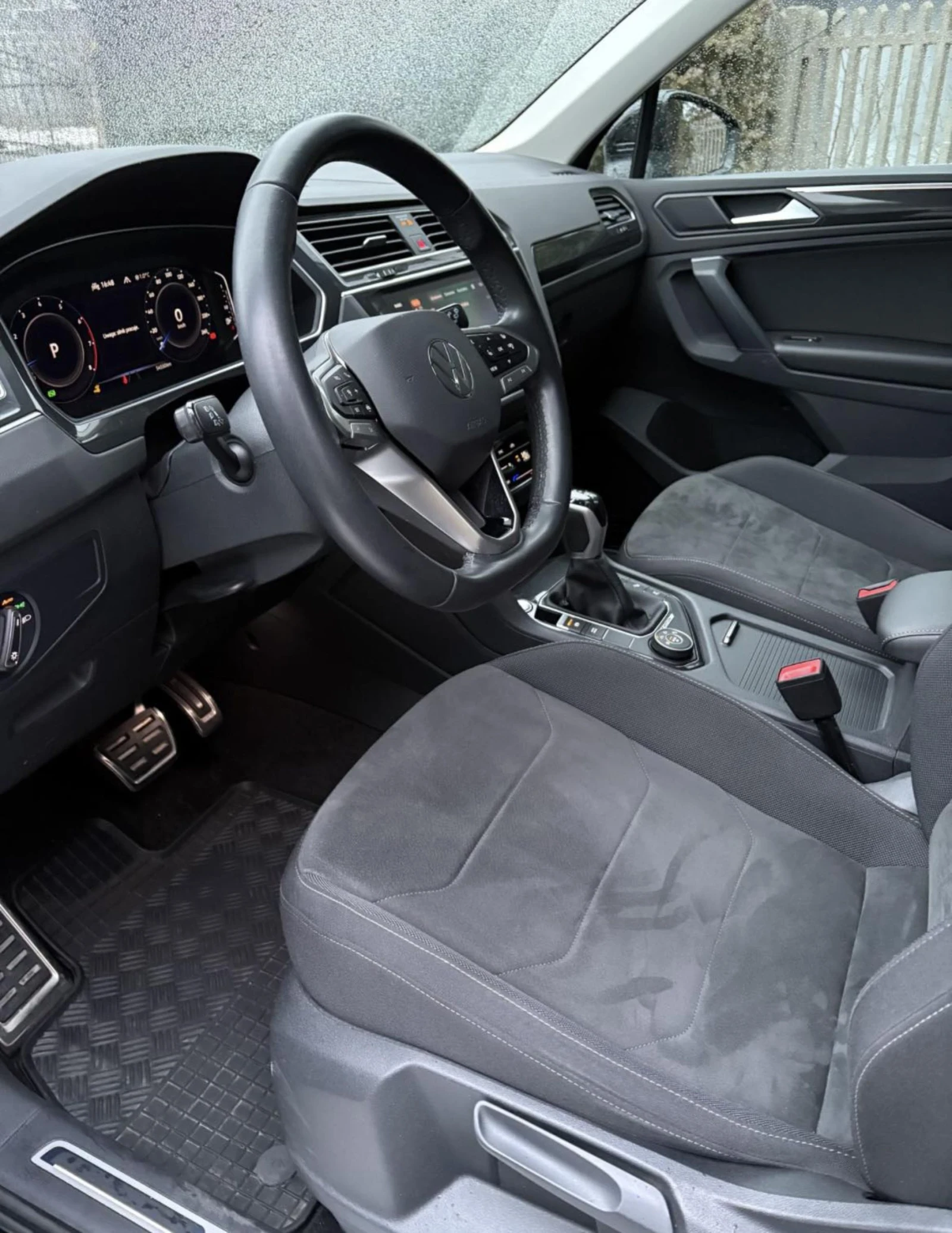 VW Tiguan ГАРАНЦИЯ!2.0TSI, Elegance 190 k c., снимка 16 - Автомобили и джипове - 54393584