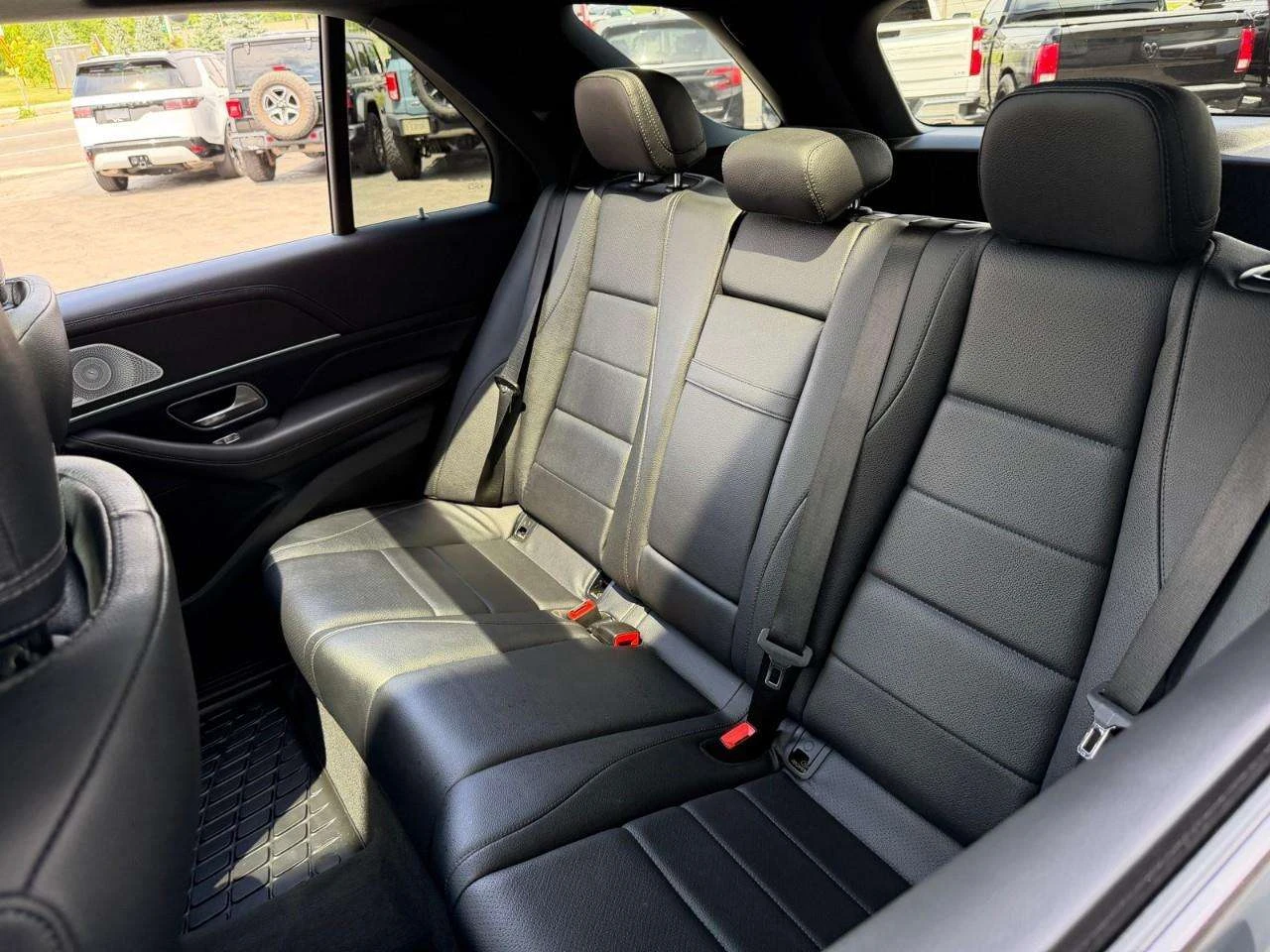Mercedes-Benz GLE ПАНО / ЛИЗИНГ / ЦЕНА до БГ, снимка 13 - Автомобили и джипове - 55336569