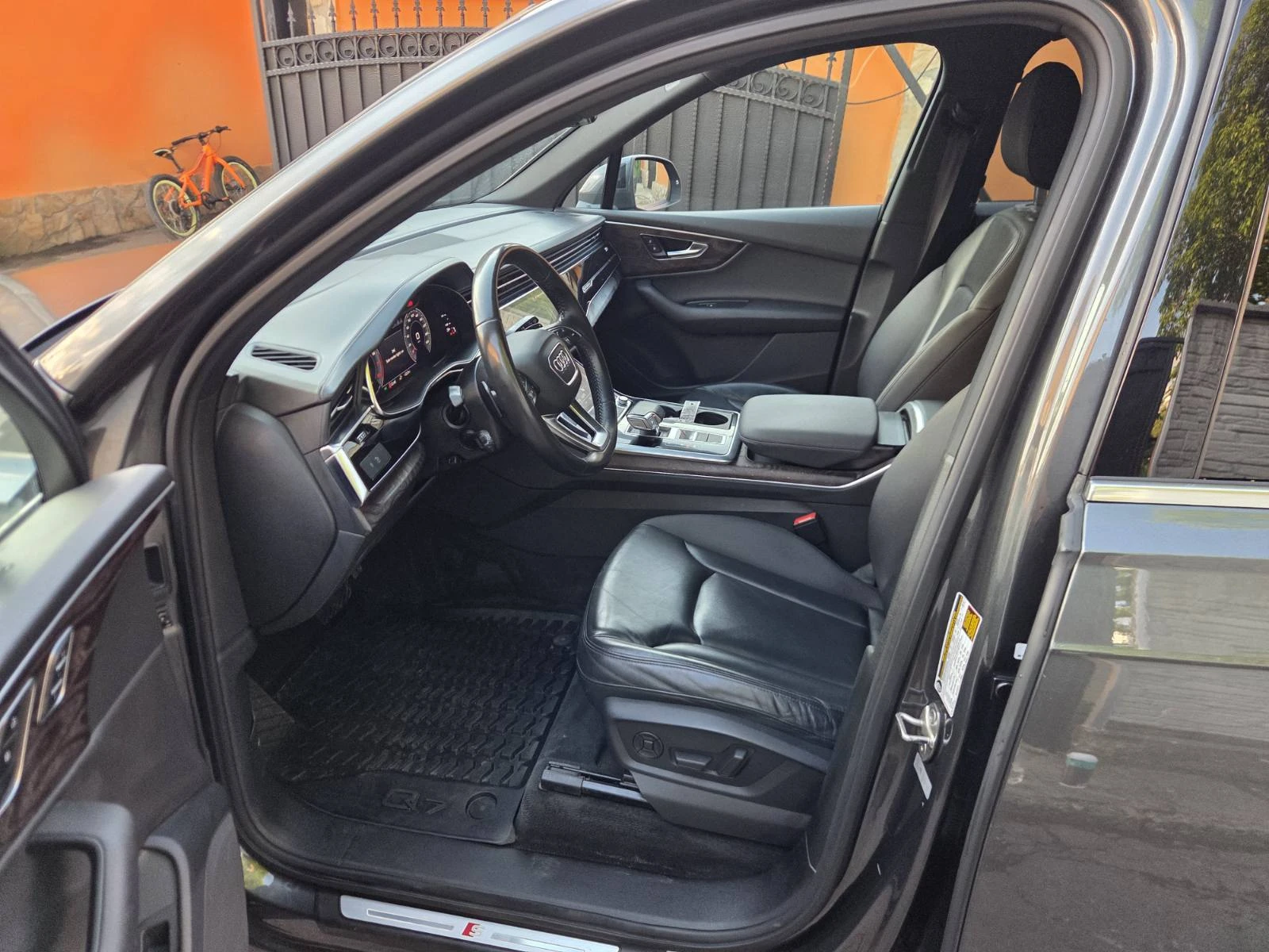 Audi Q7 Premium Plus* 55TFSI* S-LINE* 6+ 1 SEATS, снимка 13 - Автомобили и джипове - 55355120