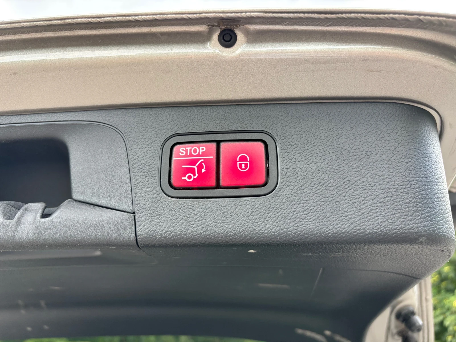 Mercedes-Benz GLC 300 GLC 300 4 MATIC, снимка 6 - Автомобили и джипове - 55398217