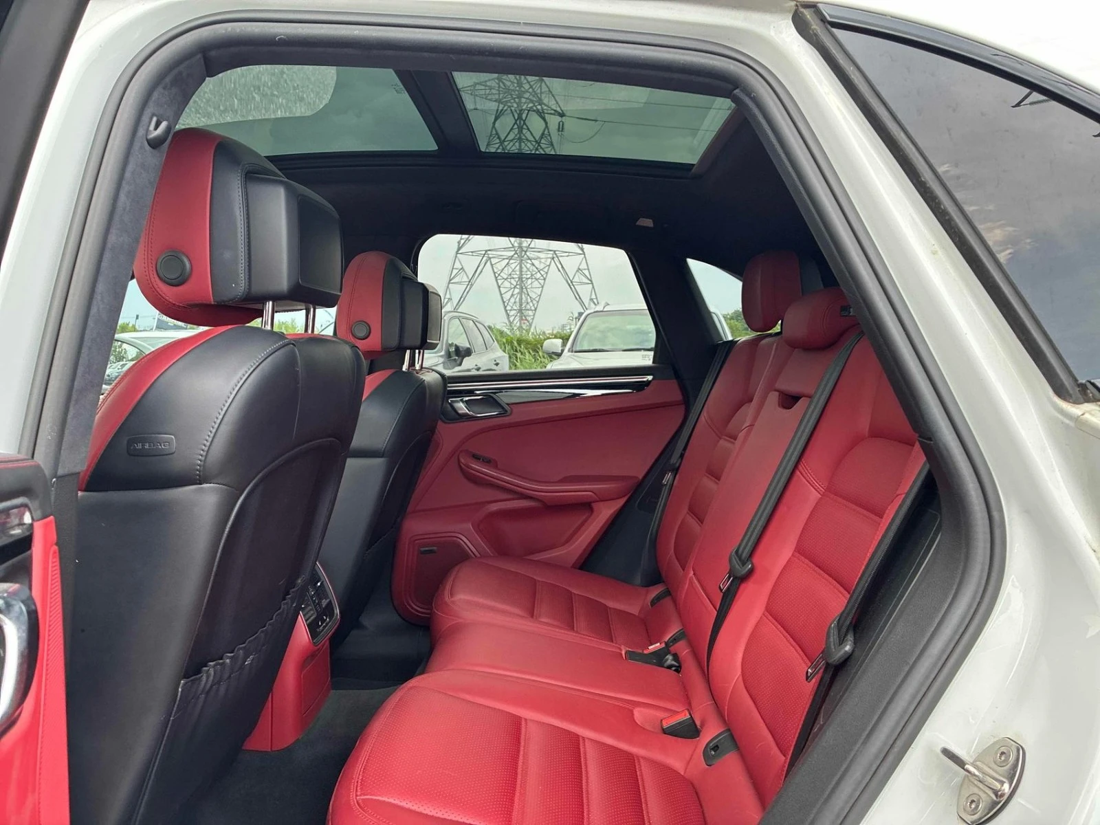 Porsche Macan TURBO ЦЕНА ДО БЪЛГАРИЯ РЕГИСТРАЦИЯ & АВТОКРЕДИТ, снимка 12 - Автомобили и джипове - 55441723