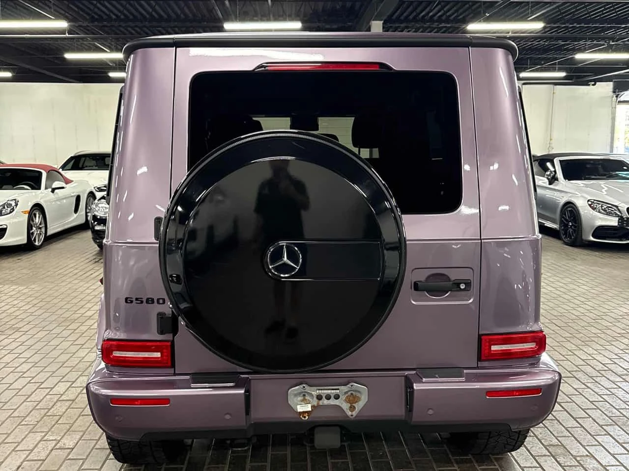 Mercedes-Benz G 500 * CARFAX * 2 ЧИФТА ГУМИ * ДИСТРОНИК * АВТОКРЕДИТ, снимка 4 - Автомобили и джипове - 55504944