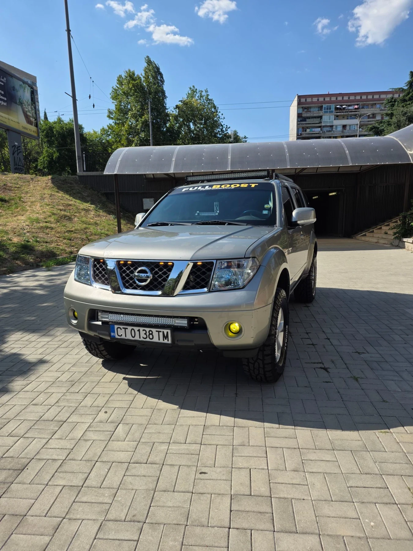 Nissan Pathfinder 2.5 DTi 171 к.с. 4WD