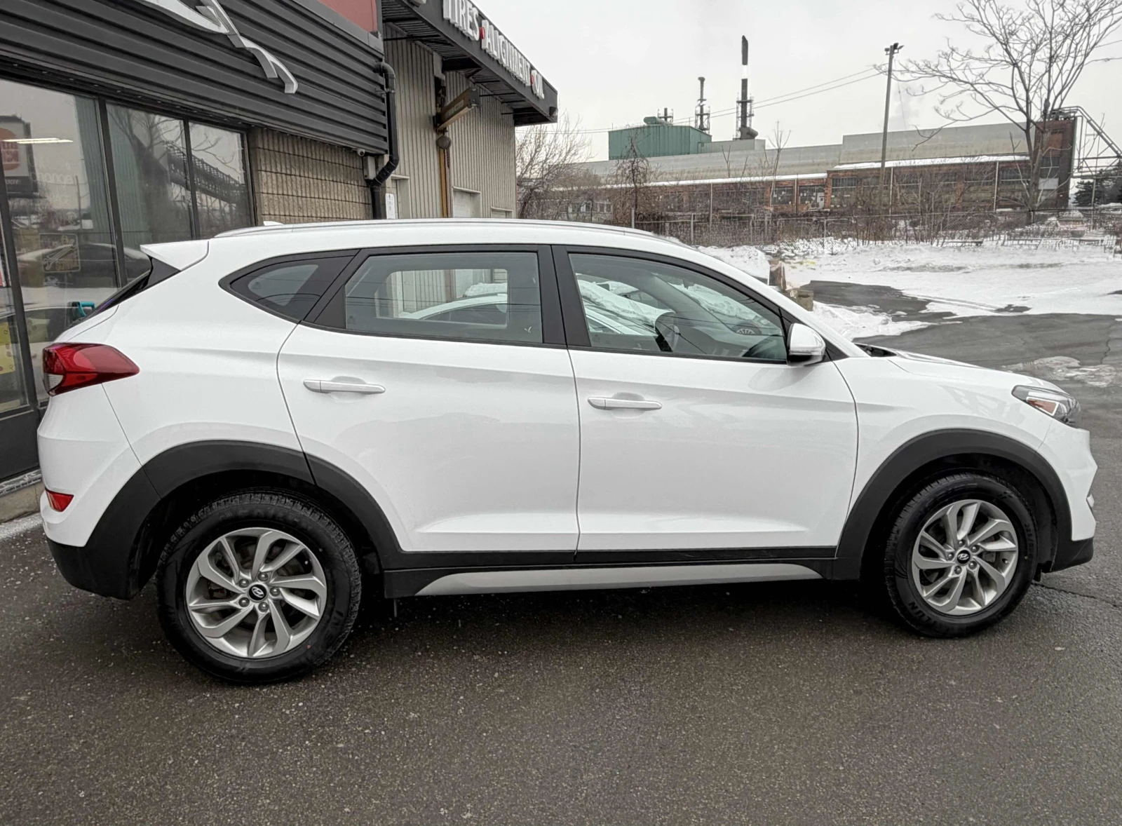 Hyundai Tucson, снимка 3 - Автомобили и джипове - 55740991