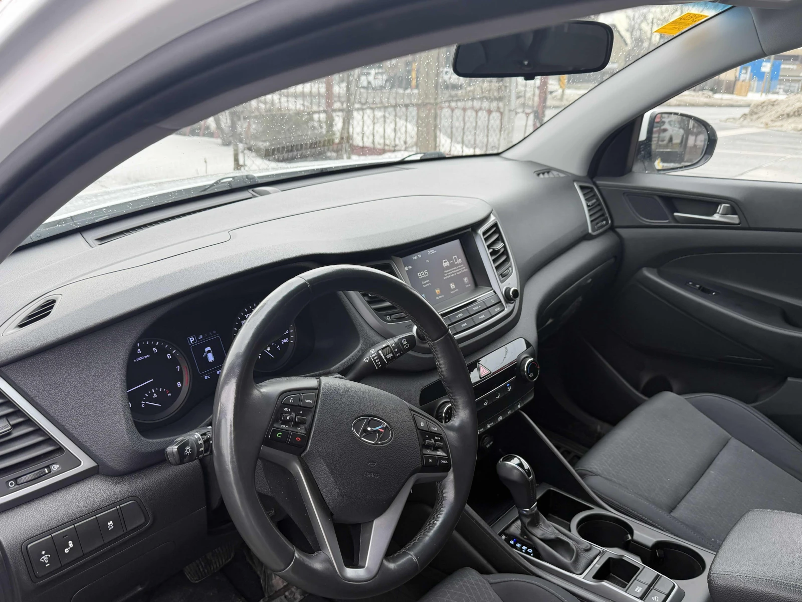 Hyundai Tucson, снимка 5 - Автомобили и джипове - 55740991