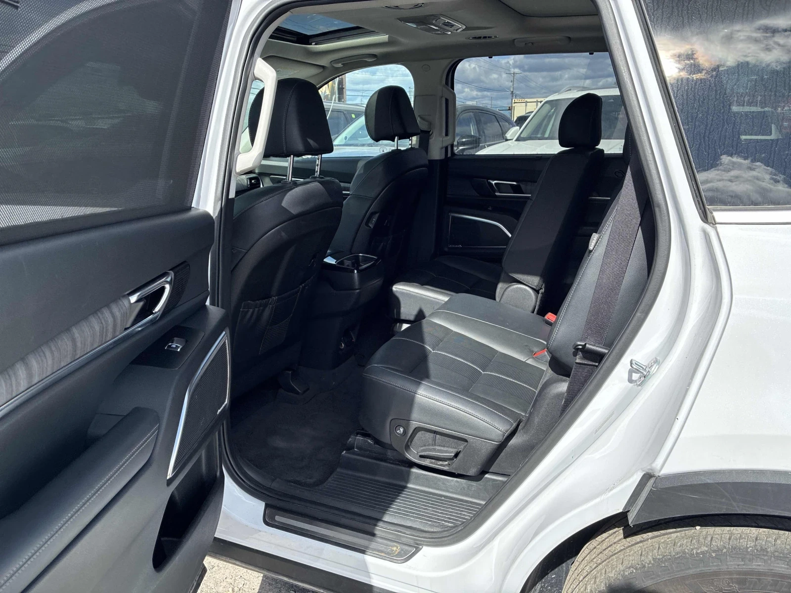 Kia Telluride SX* 4x4* 360* Pano* H&K* �����* �������* Keyless*  | Mobile.bg � ����������� 11