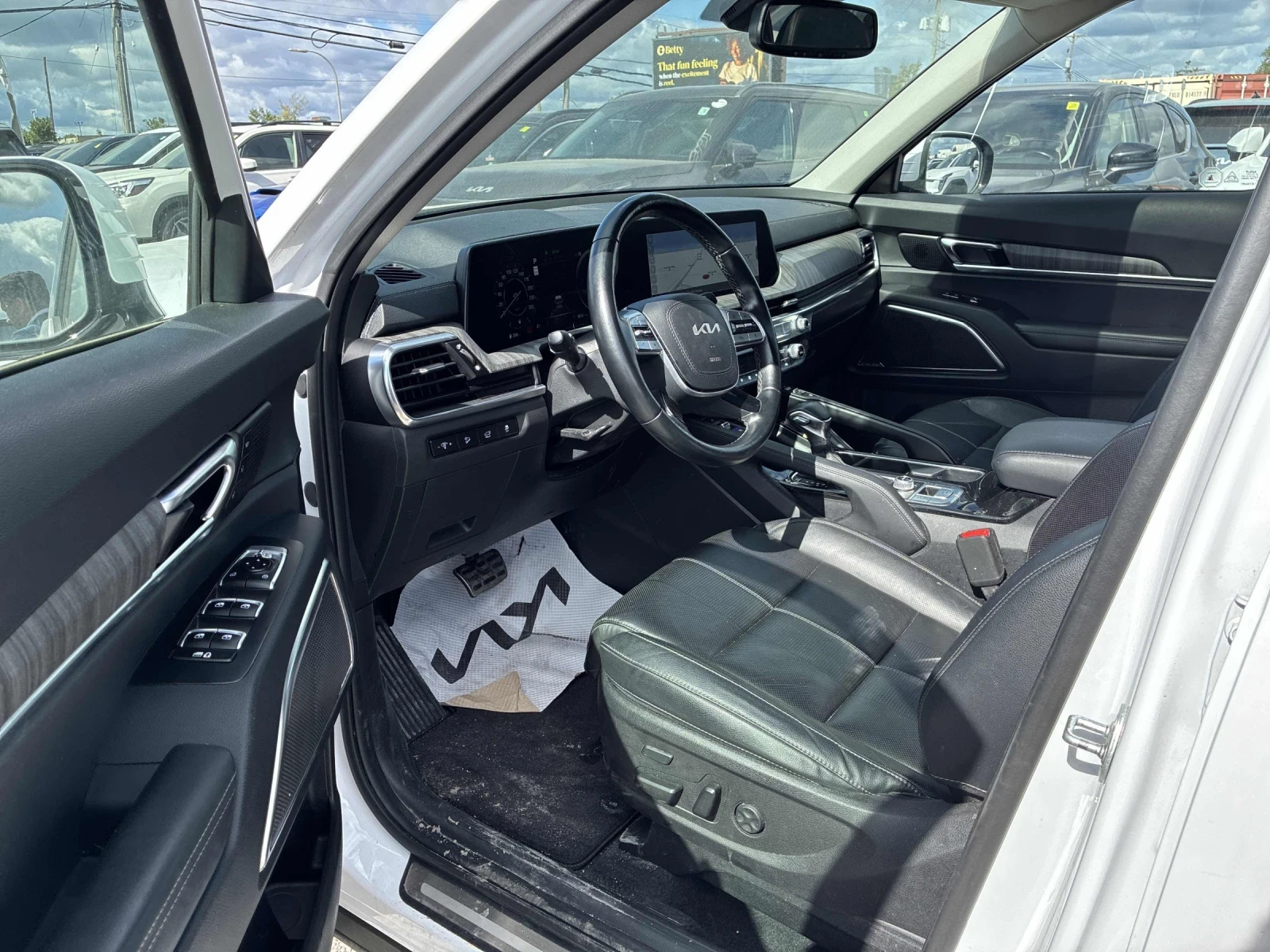 Kia Telluride SX* 4x4* 360* Pano* H&K* �����* �������* Keyless*  | Mobile.bg � ����������� 7