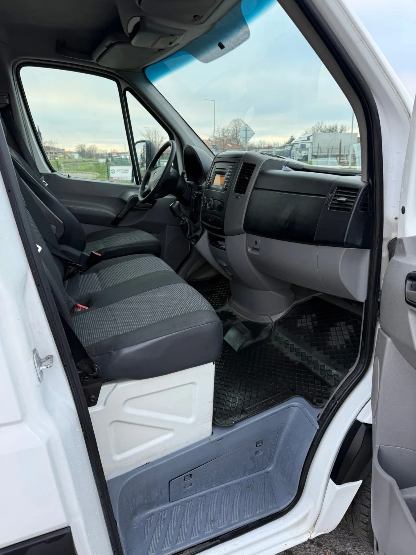 Mercedes-Benz Sprinter 316 2.2 cdi, снимка 12 - Бусове и автобуси - 53661273