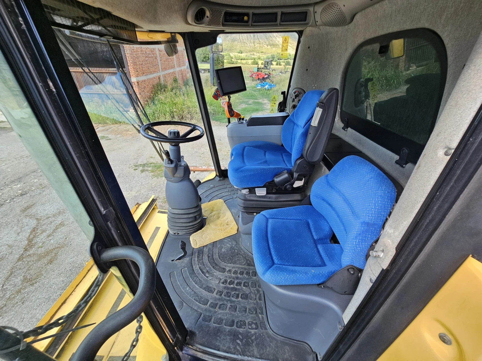 Комбайн New Holland CX8070 - изображение 3