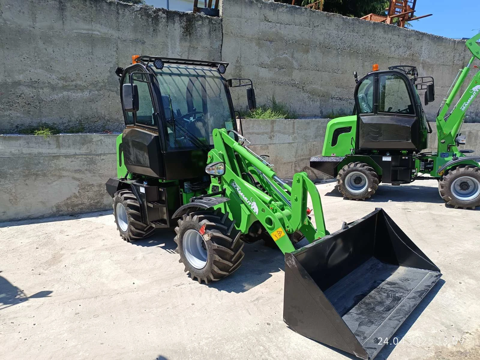   Komatsu  X -TRA | Mobile.bg   1