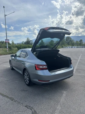 Skoda Superb Superb 2.0TDI Laurin & Klement DSG7, снимка 13