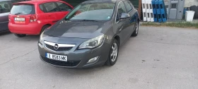 Opel Astra 2.0 CDTI, снимка 2