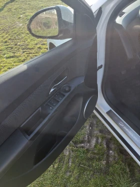 Chevrolet Cruze - 3597 € / 7035.12 лв. - 94198596 7