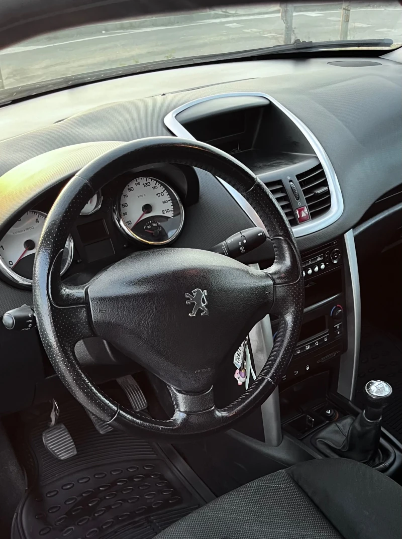 Peugeot 207 1.6 HDI, снимка 8 - Автомобили и джипове - 47678875