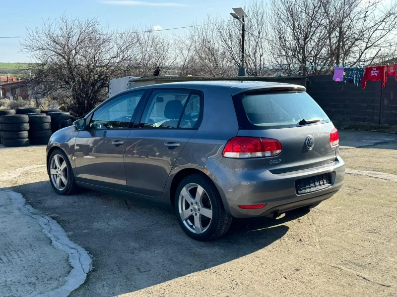 VW Golf 1.6TDI, снимка 4 - Автомобили и джипове - 48305059