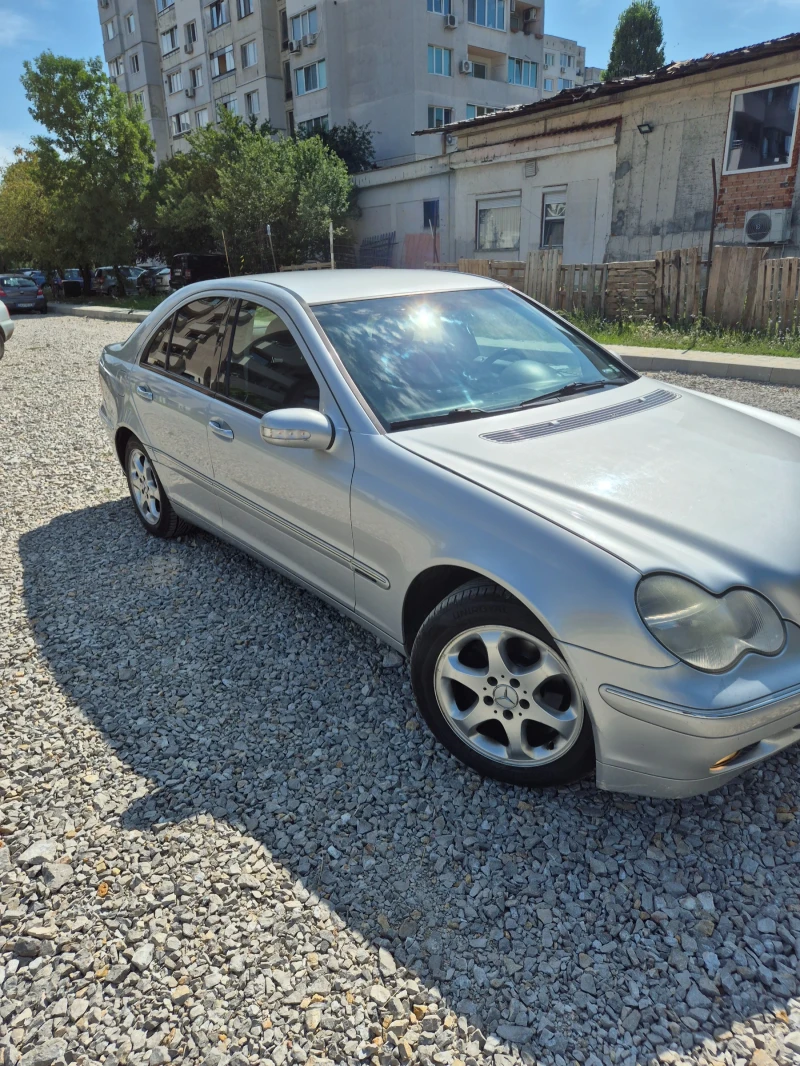 Mercedes-Benz C 200 Kompressor Бензин-Газ, снимка 4 - Автомобили и джипове - 48309152