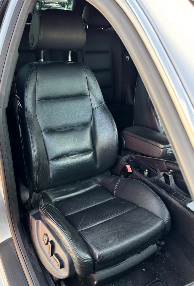 Audi A4 3.0i / ГАЗ / обслужена, снимка 10 - Автомобили и джипове - 51819846