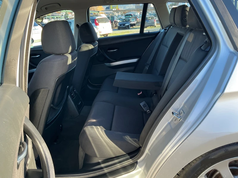 BMW 320 D, снимка 14 - Автомобили и джипове - 52408652